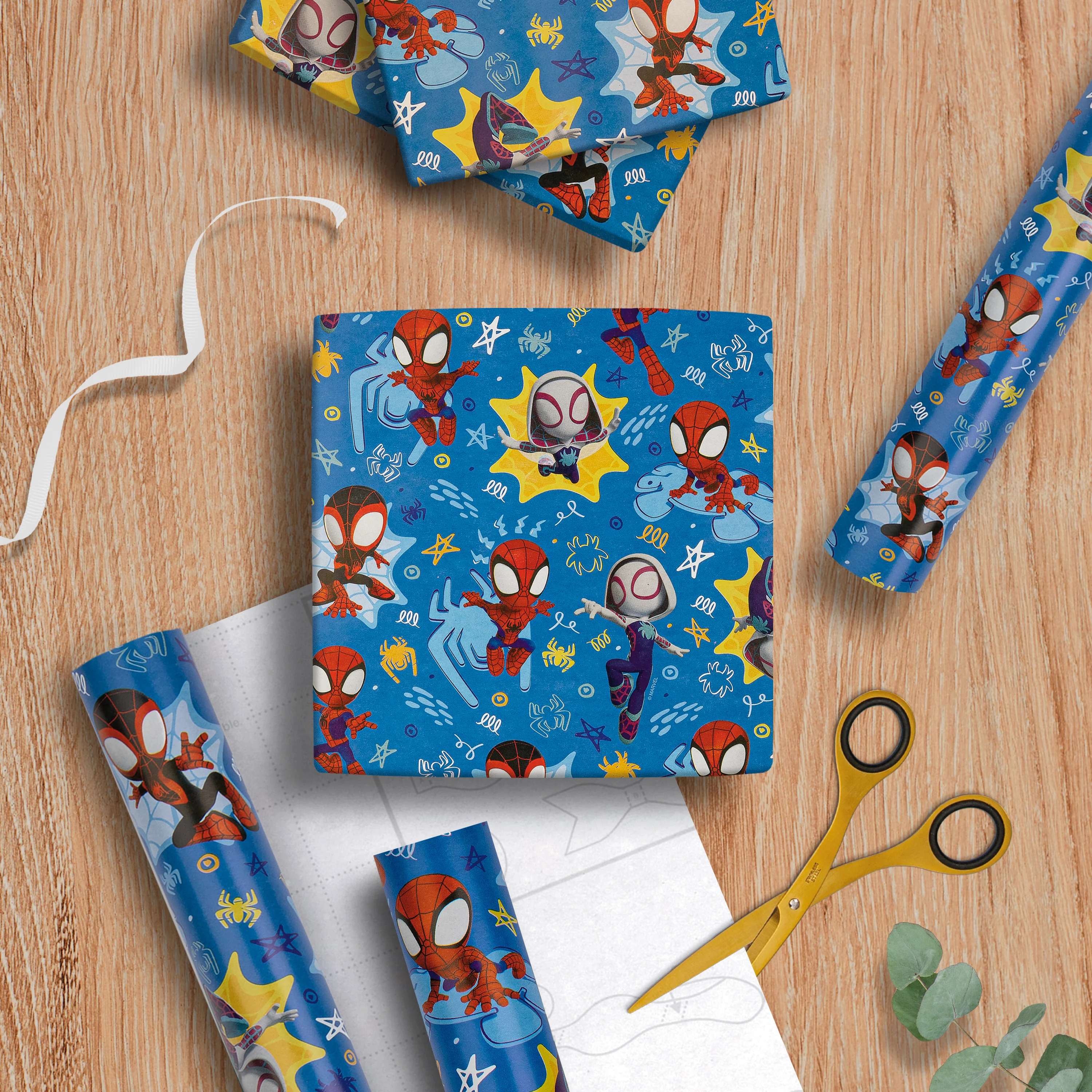 6M Wrapping Paper - 3 x 2M Rolls in 1 MARVEL Spidey & Friends Design - Image 4