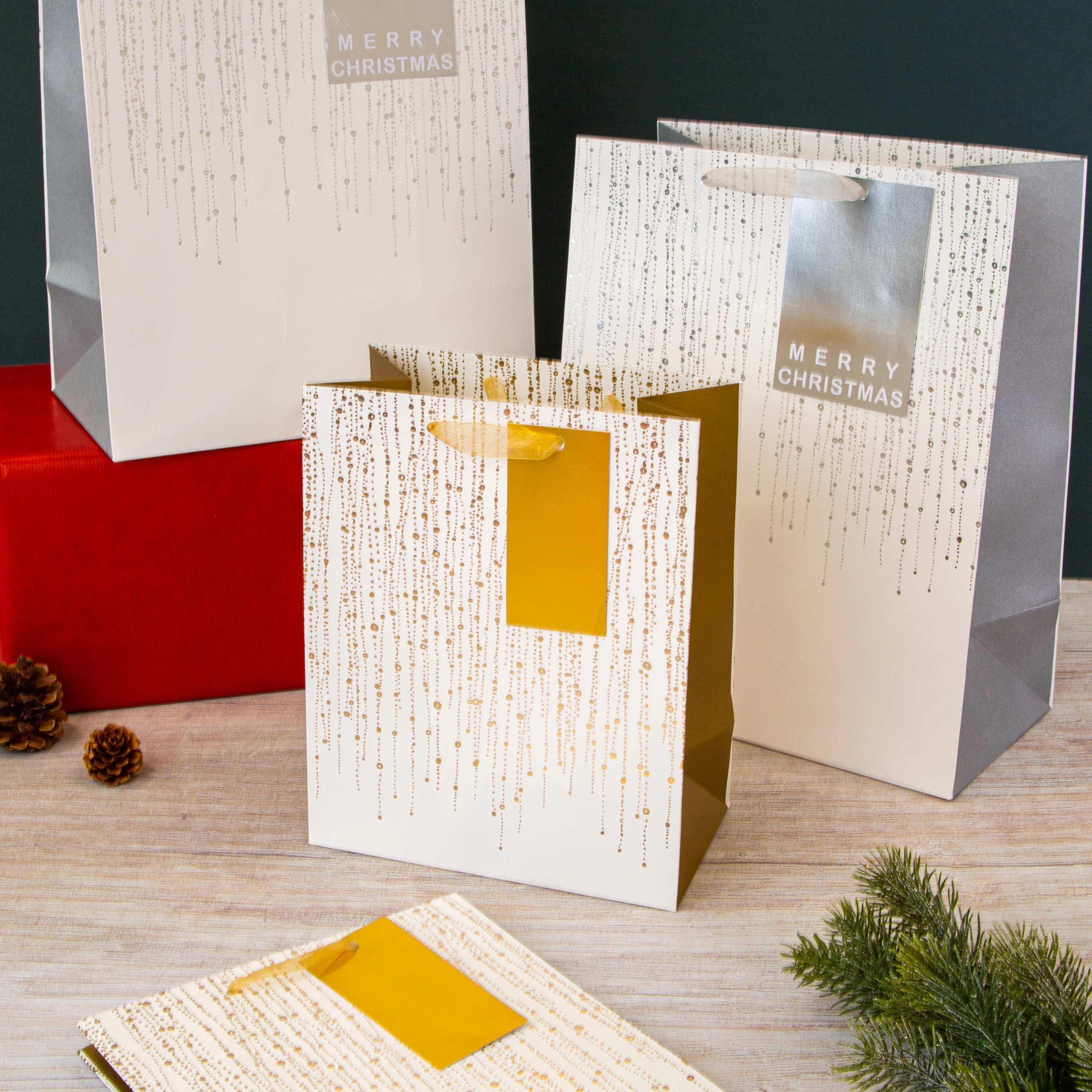Christmas Gift Bags - Pack of 4 in 2 Silver & Gold Designs - Image 2