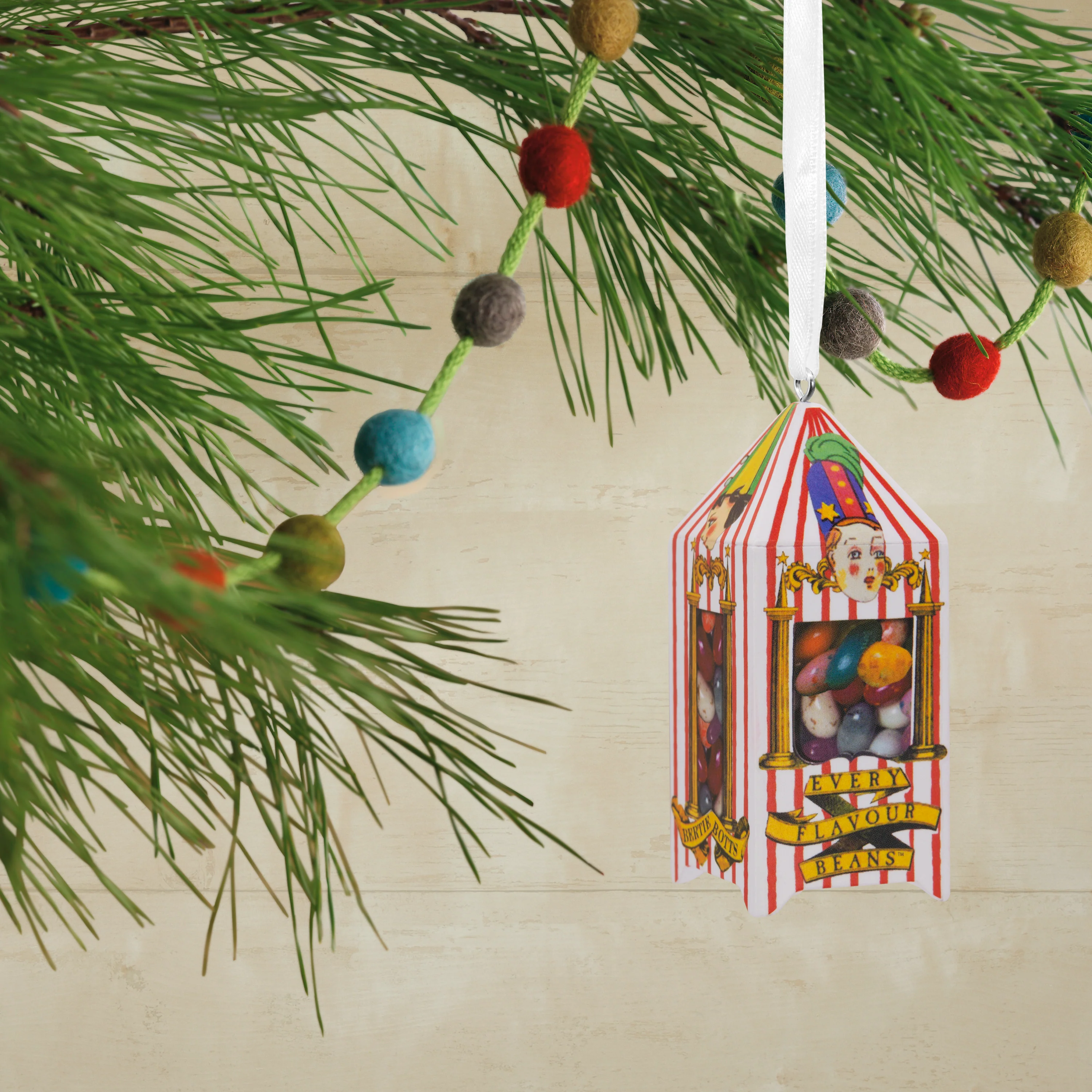 Collectable Harry Potter™ - Bertie Bott's Every Flavour Beans Ornament - Image 4