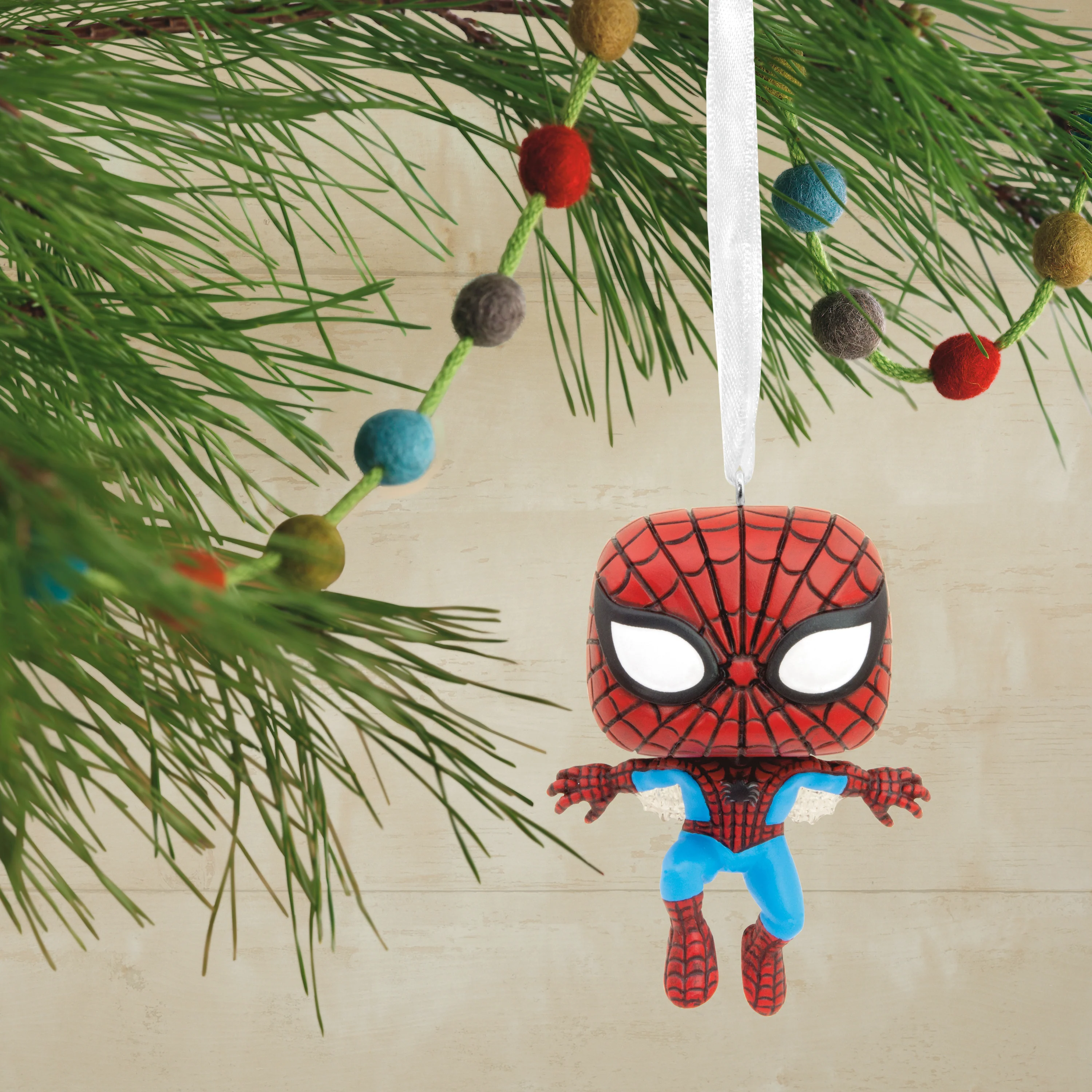 Collectable Funko POP! MARVEL - Spider-Man Ornament - Image 4