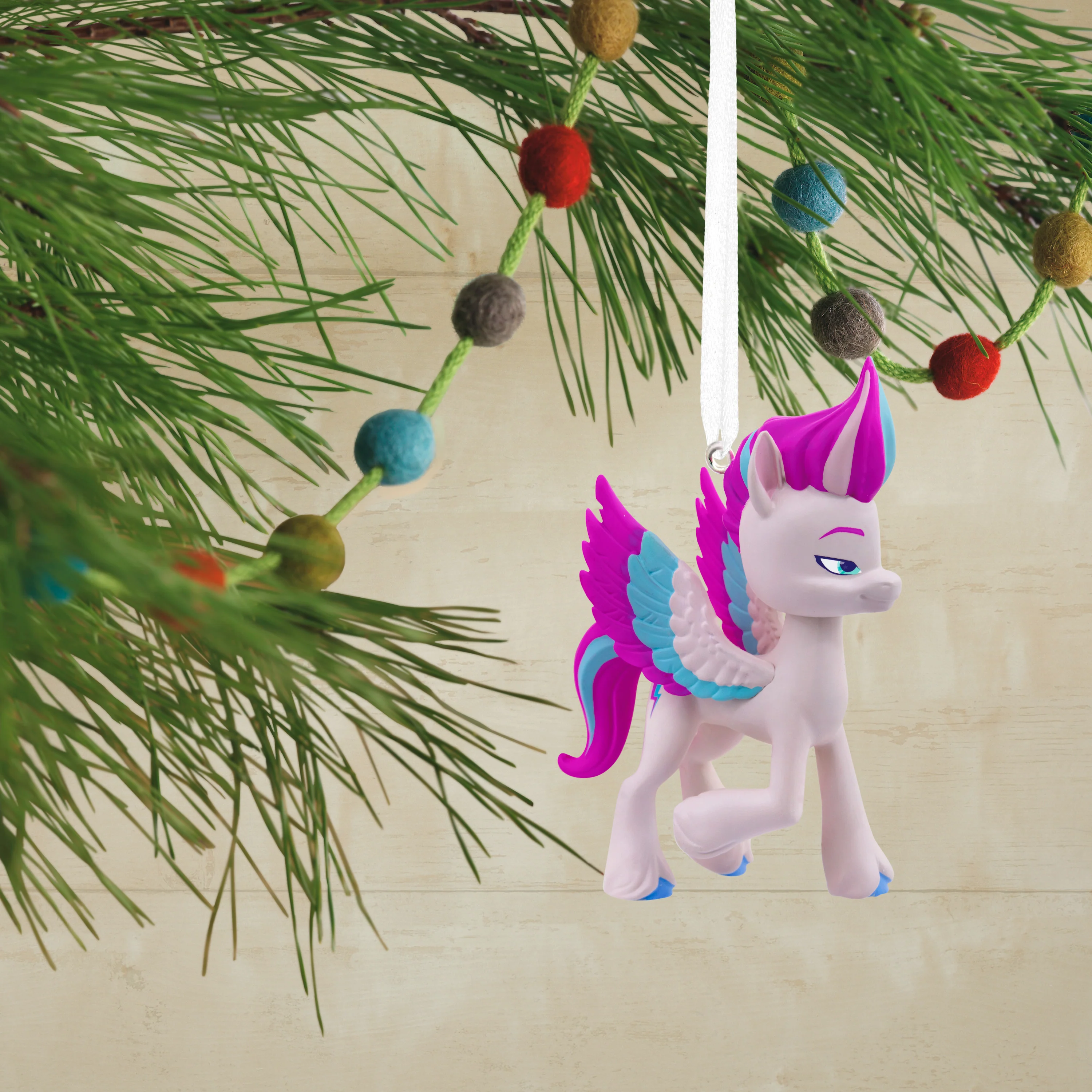 Collectable My Little Pony - Zipp Storm Ornament - Image 4