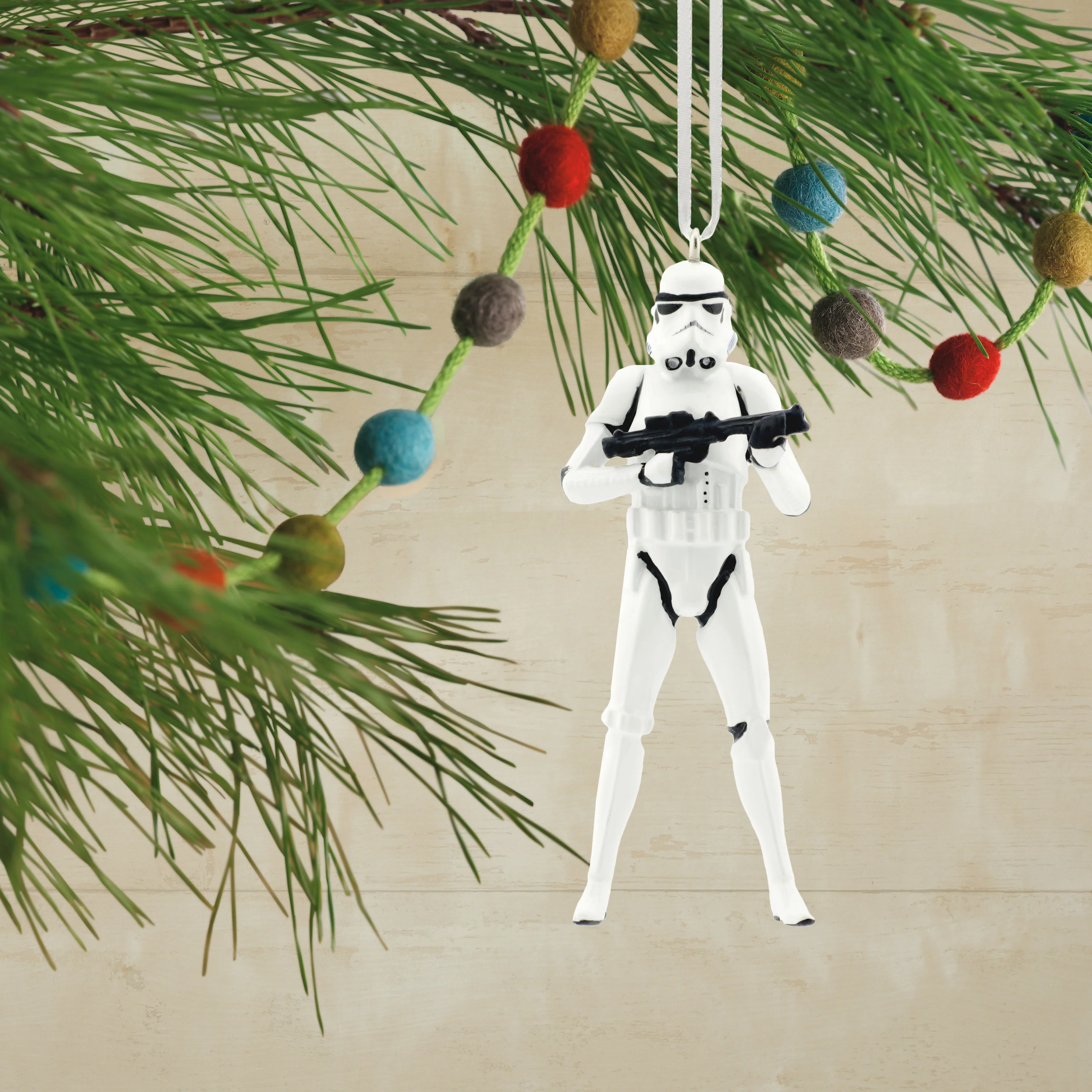 Collectable Star Wars™ - Stormtrooper & Blaster Ornament - Image 3