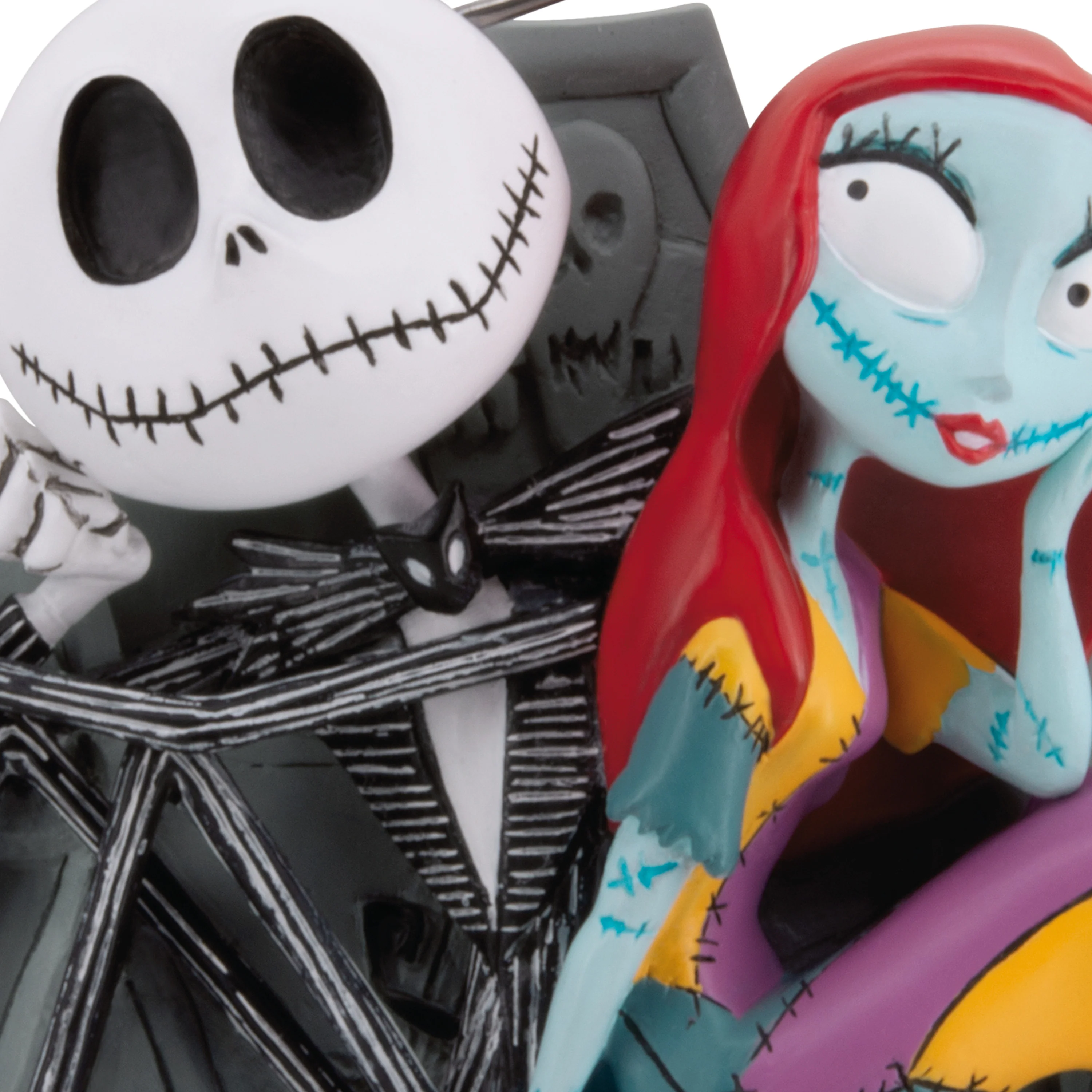 Collectable The Nightmare Before Christmas - Jack Skellington & Sally in Graveyard - Image 3