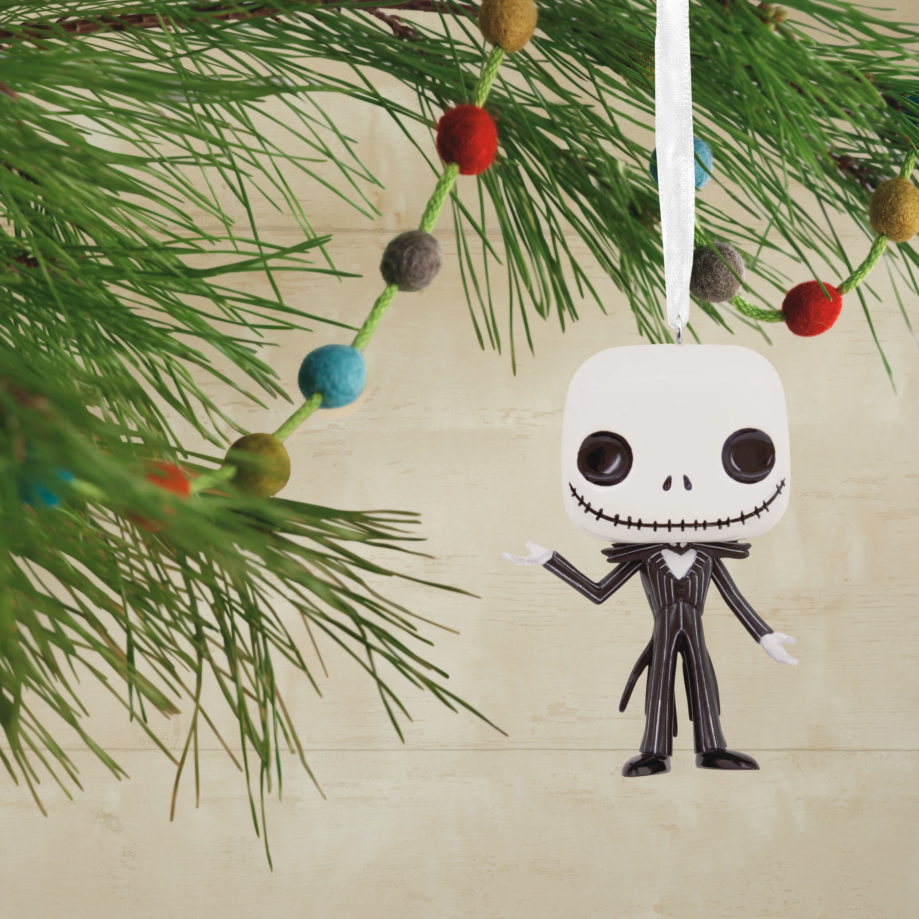 Collectable Funko POP! The Nightmare Before Christmas - Jack Skellington Ornament - Image 4