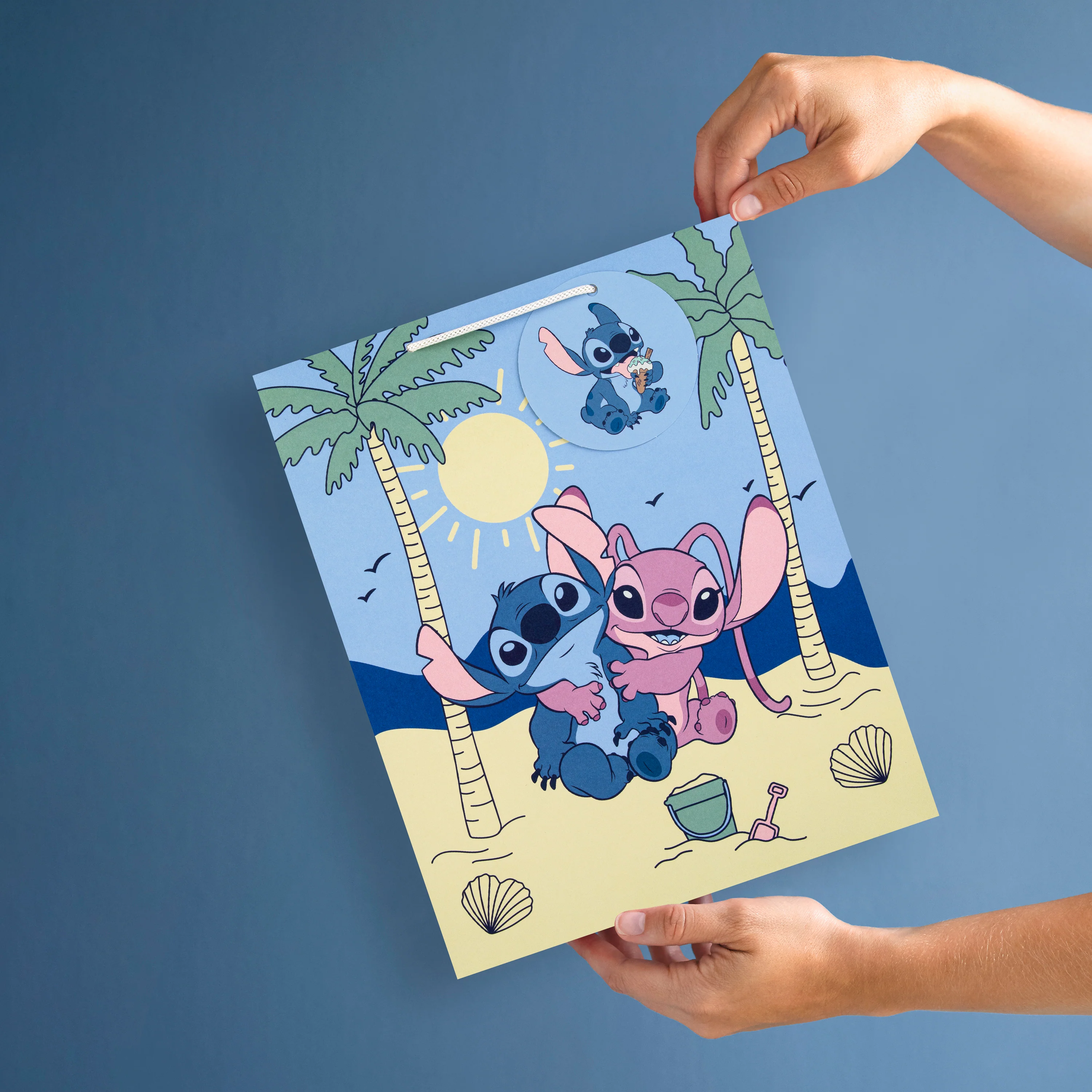 Large Gift Bags - Pack of 3 Disney Lilo & Stitch Design - Image 2