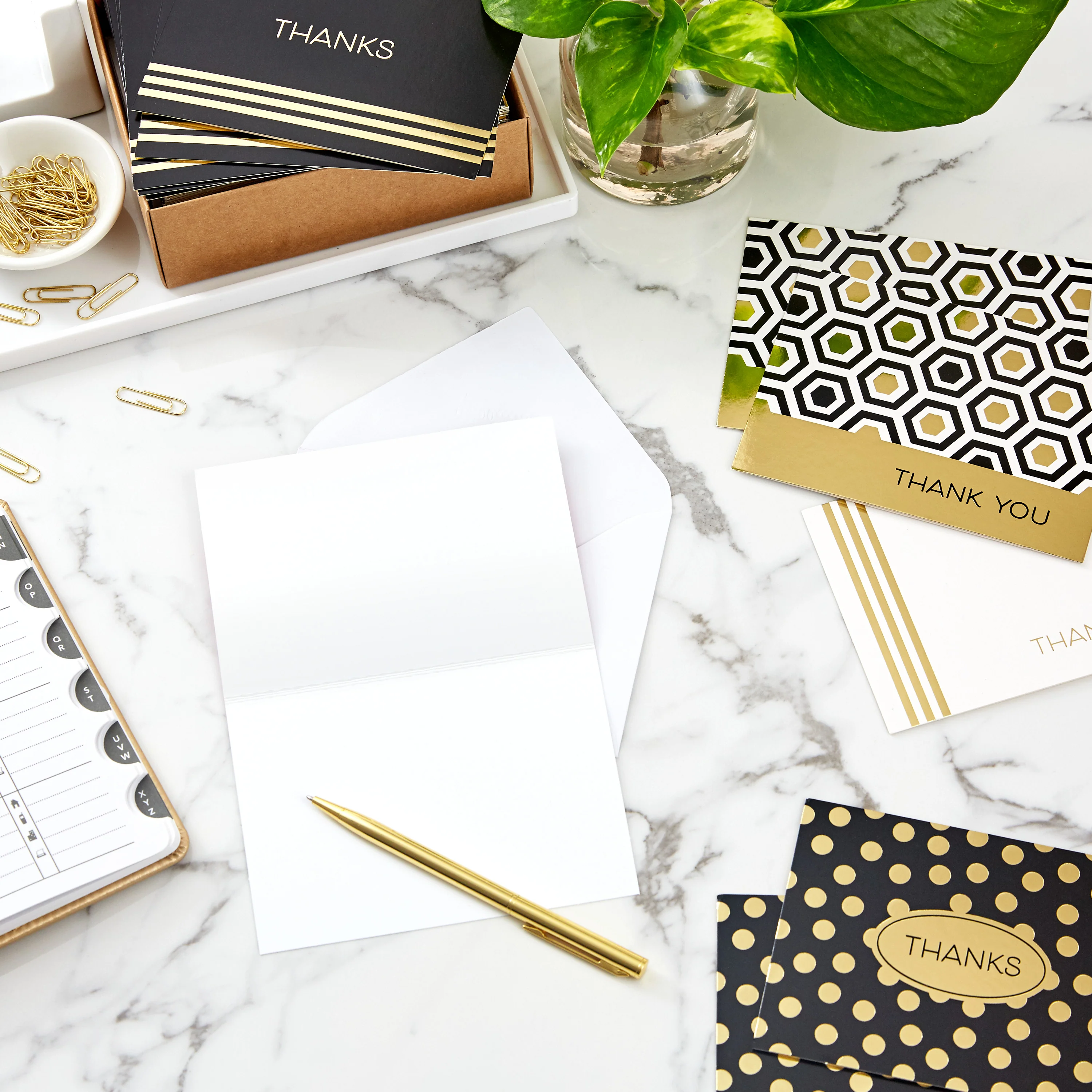 Thank You Cards Multipack - Pack of 40 in 4 Gold Foil Designs - Image 8